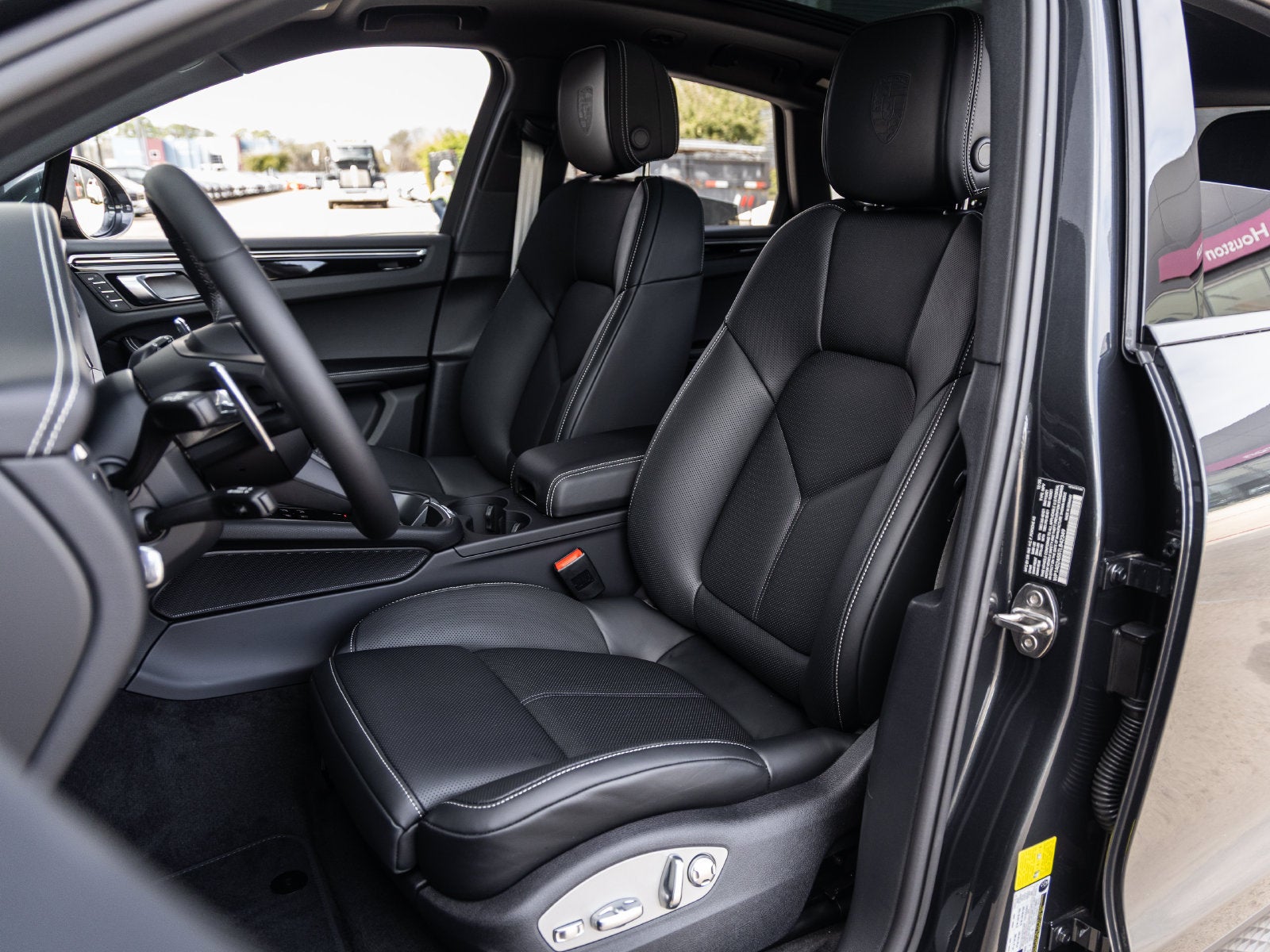 2026 Porsche Macan Macan S