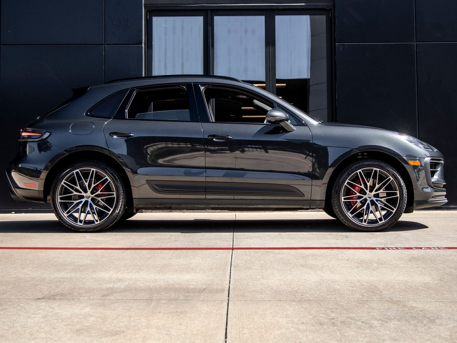2024 Porsche Macan Macan S (MY24)