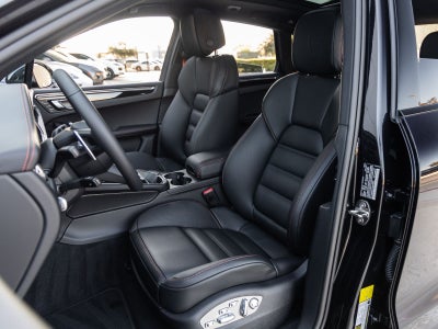 2026 Porsche Macan Macan S