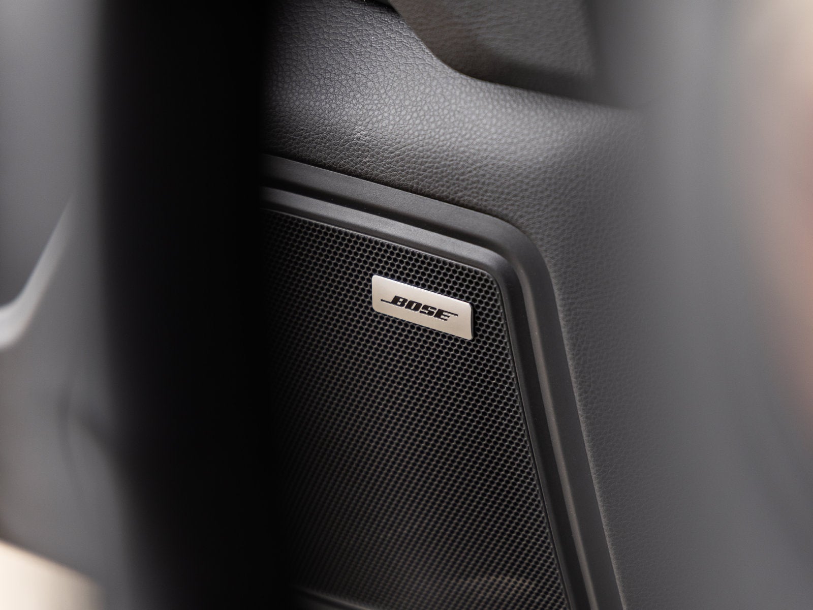 2022 Porsche Macan S