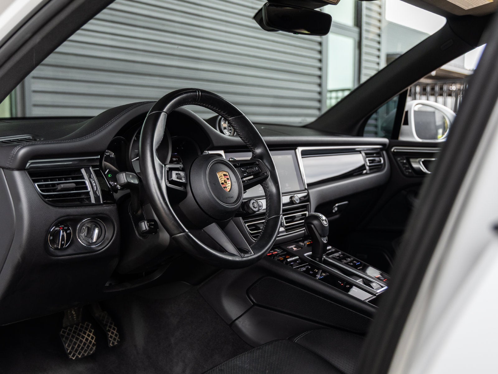 2022 Porsche Macan S