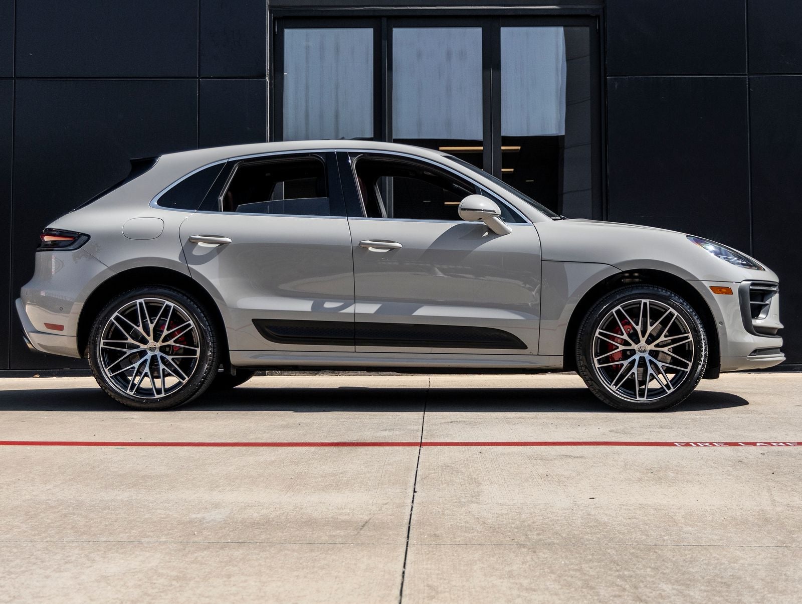 2022 Porsche Macan S