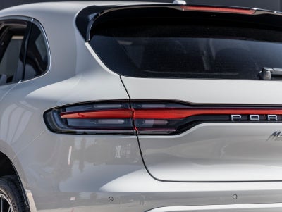 2022 Porsche Macan S
