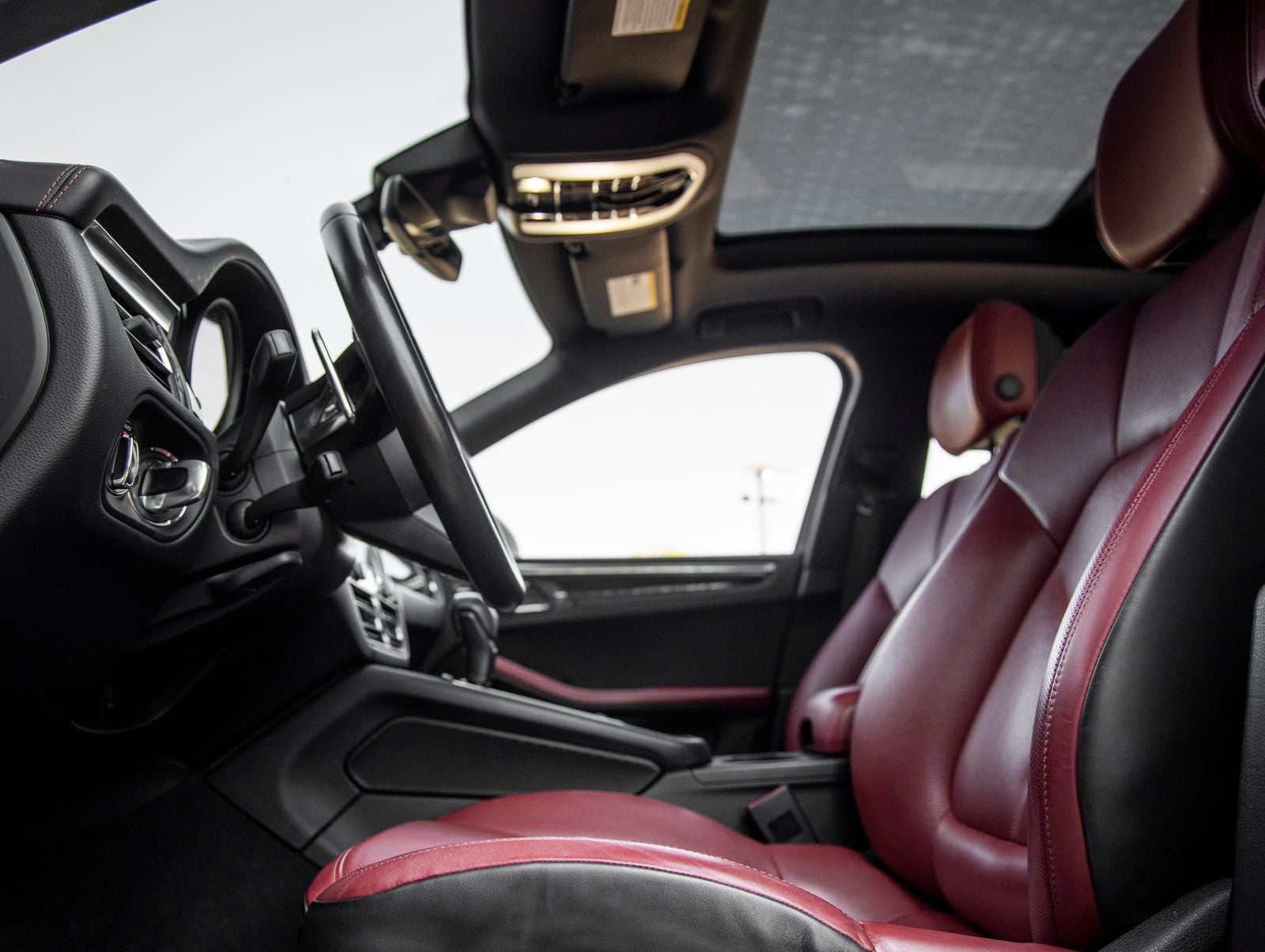 2022 Porsche Macan S