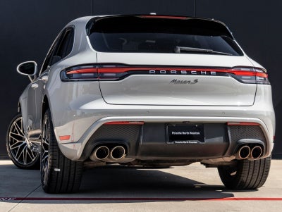 2022 Porsche Macan S