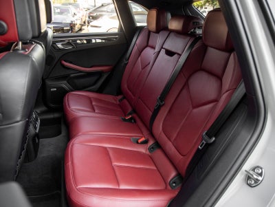 2022 Porsche Macan S