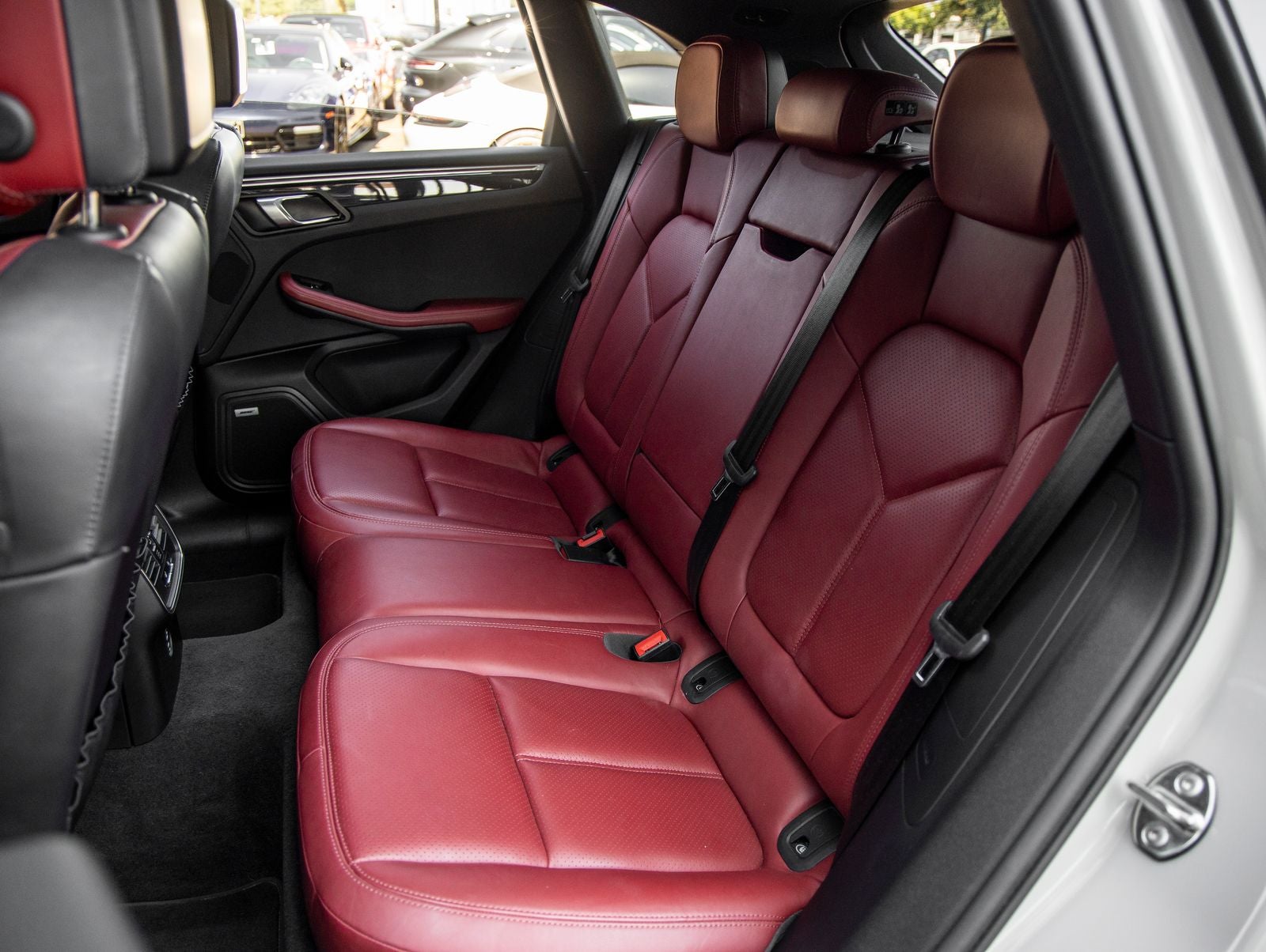 2022 Porsche Macan S
