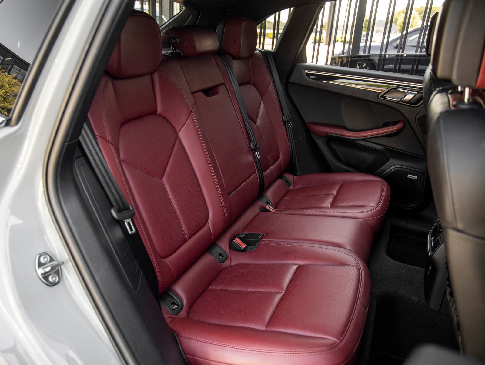 2022 Porsche Macan S
