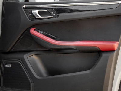 2022 Porsche Macan S