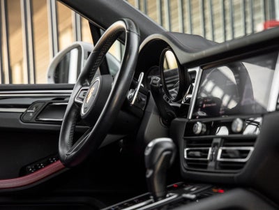 2022 Porsche Macan S