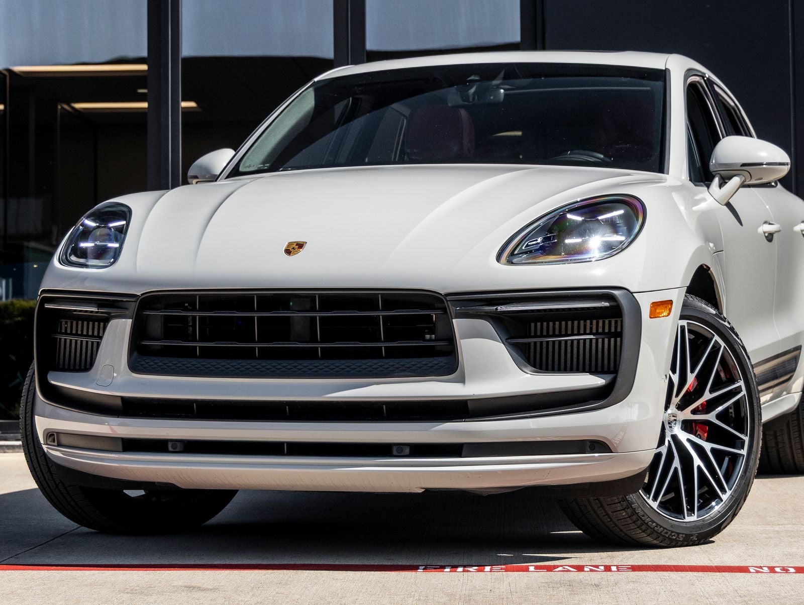 2022 Porsche Macan S