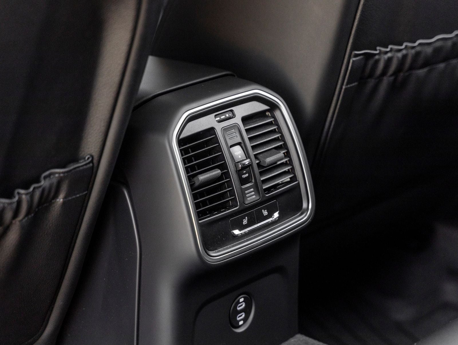 2025 Porsche Macan Macan S