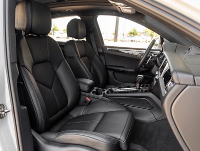 2025 Porsche Macan Macan S