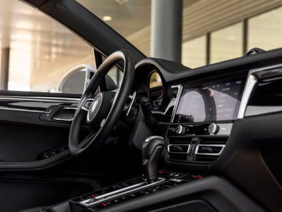 2025 Porsche Macan Macan S