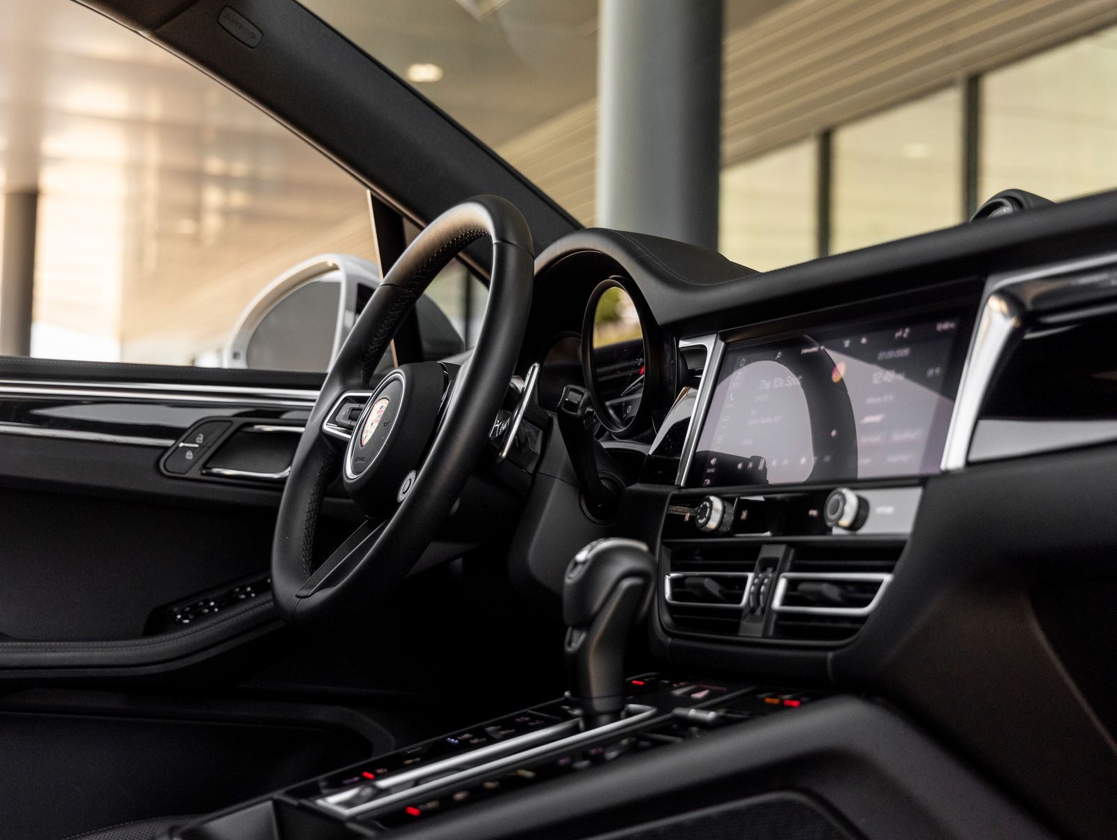 2025 Porsche Macan Macan S