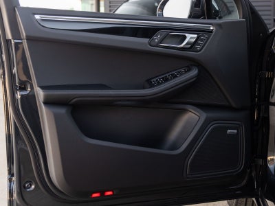 2026 Porsche Macan Macan S