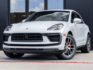 2022 Porsche Macan S