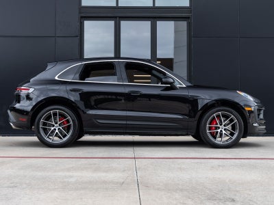 2022 Porsche Macan S