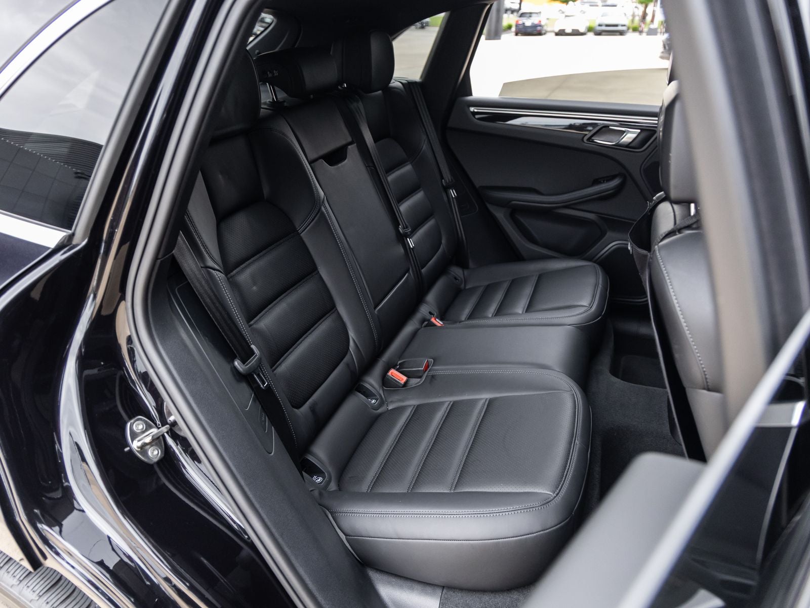 2022 Porsche Macan S