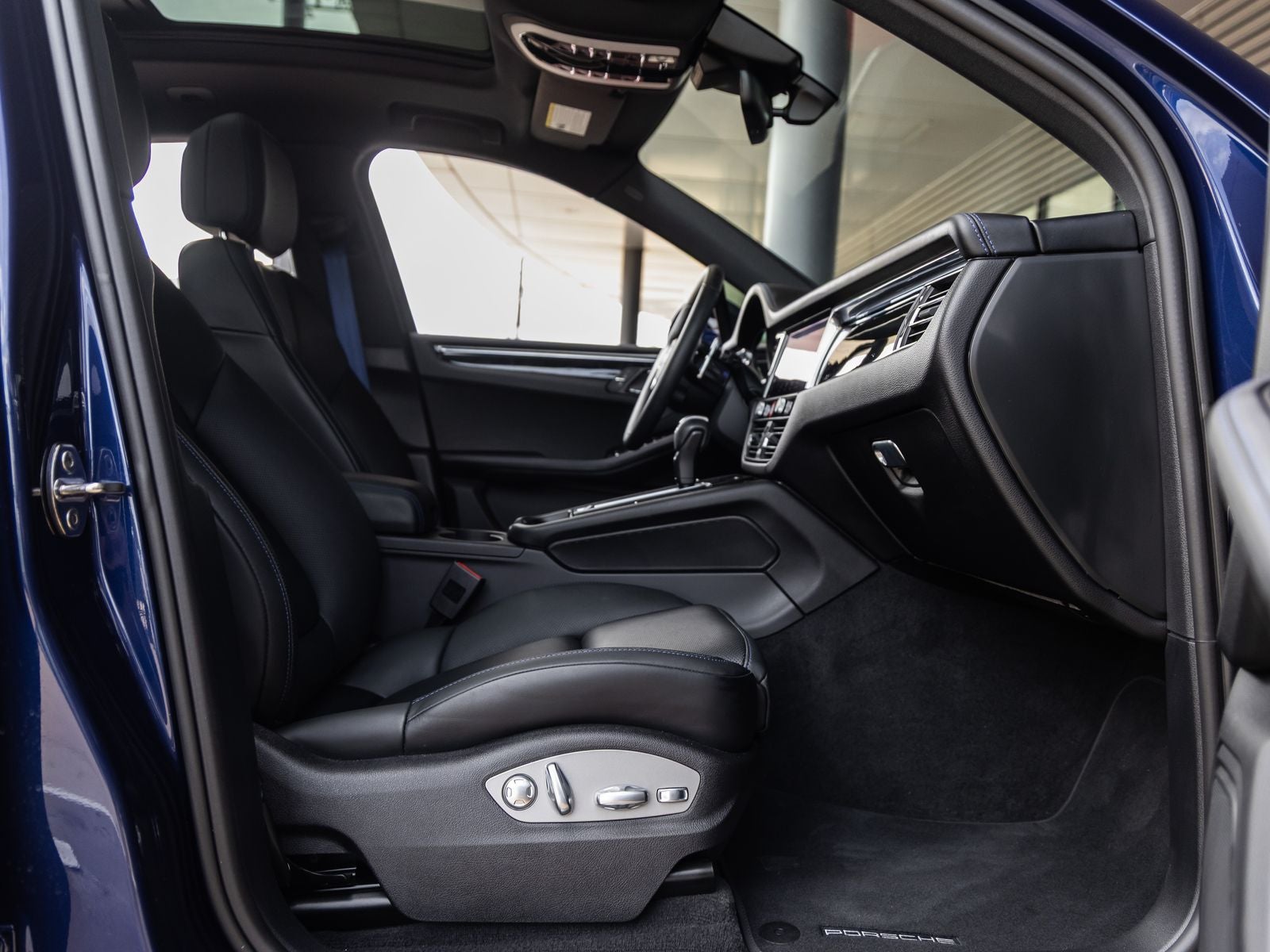 2026 Porsche Macan Macan S