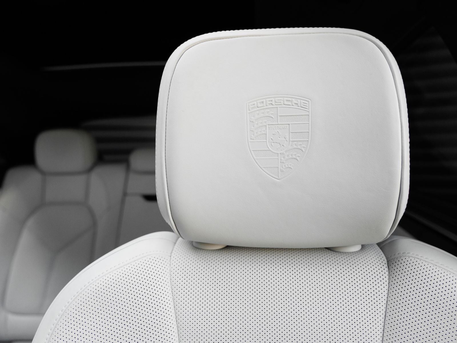2022 Porsche Macan S
