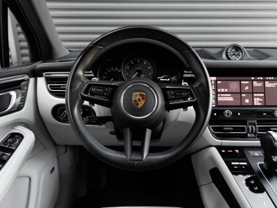 2022 Porsche Macan S