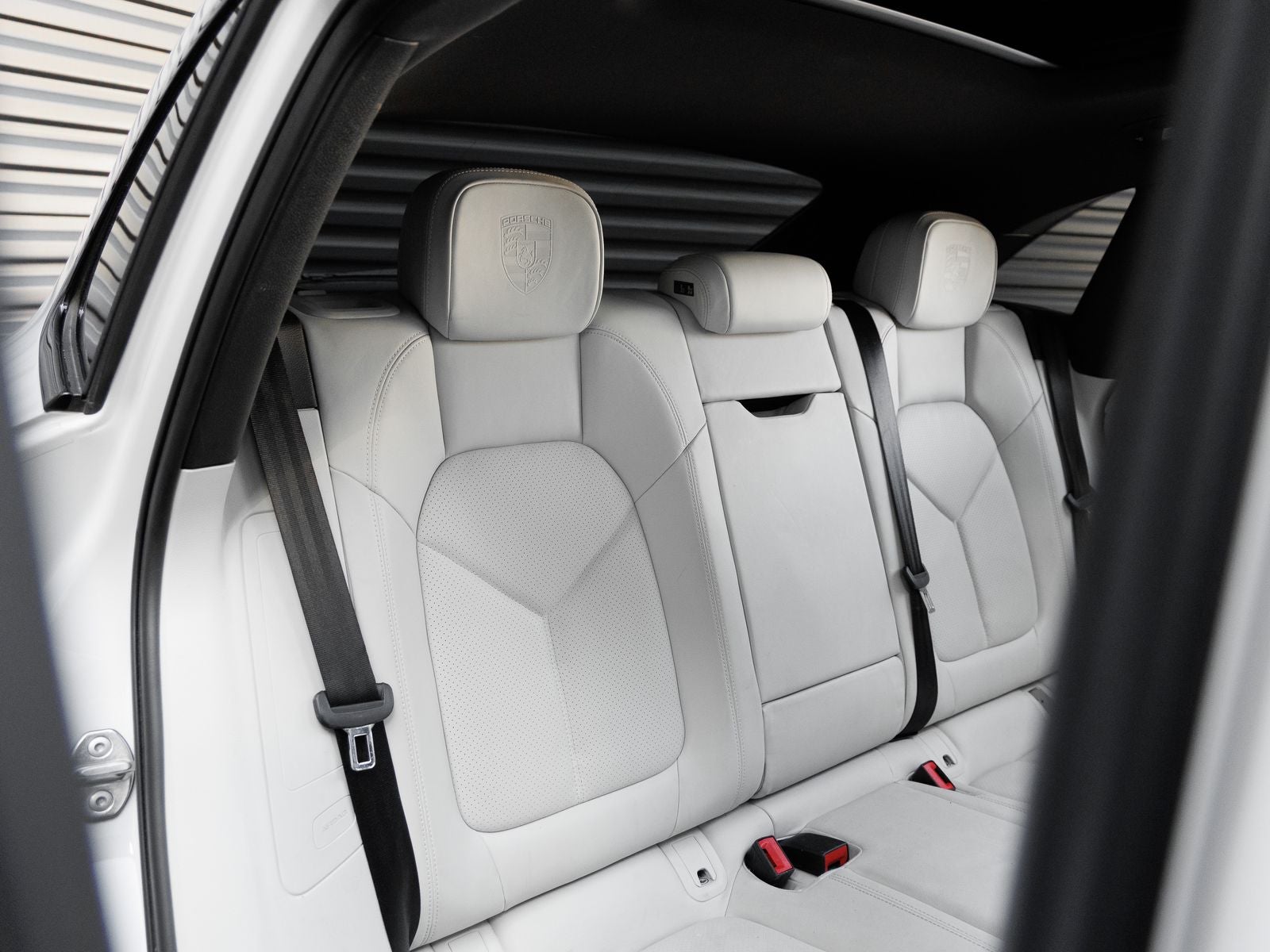 2022 Porsche Macan S