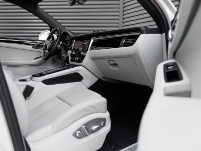 2022 Porsche Macan S