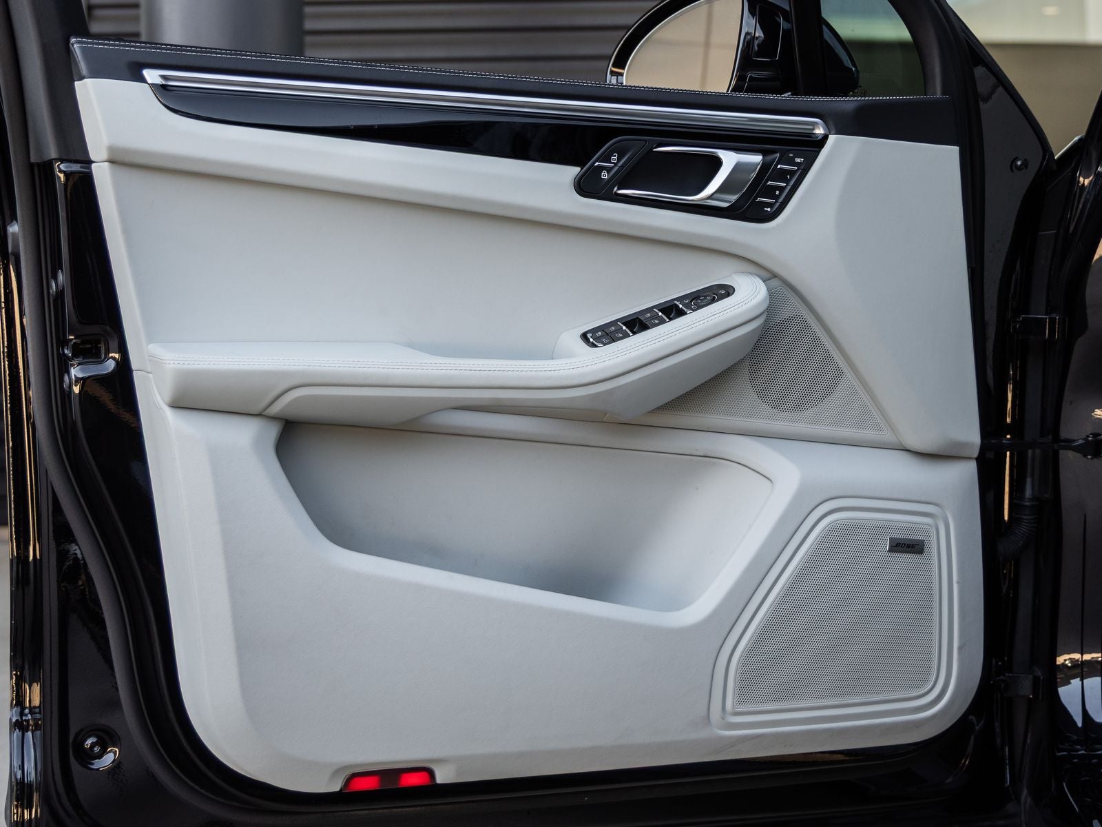 2024 Porsche Macan Macan S