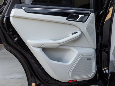 2024 Porsche Macan Macan S