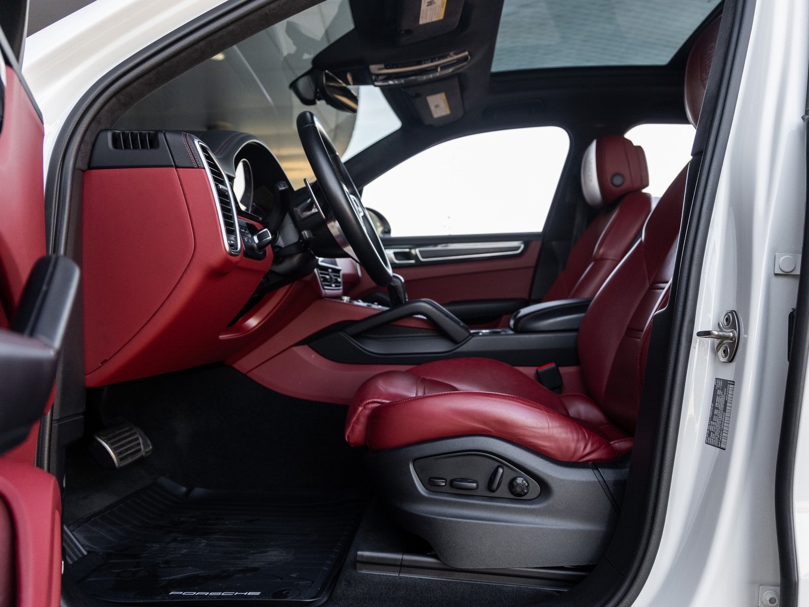 2022 Porsche Cayenne GTS