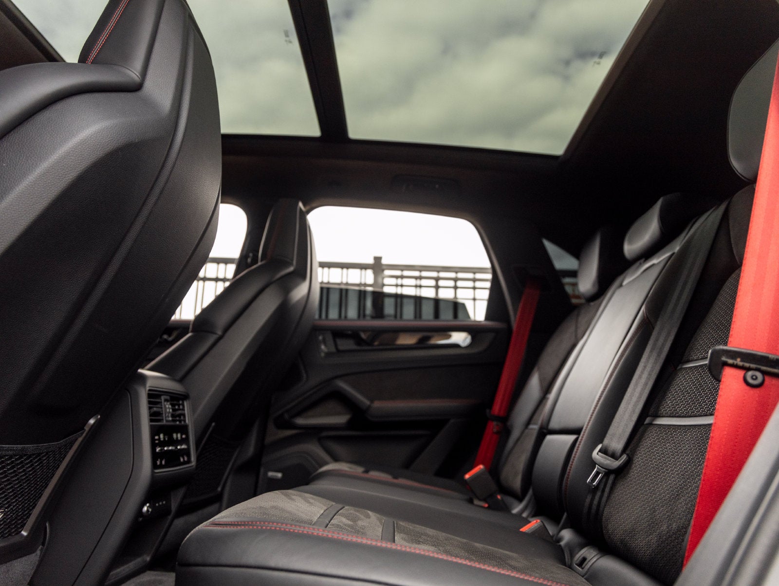 2025 Porsche Cayenne Cayenne GTS