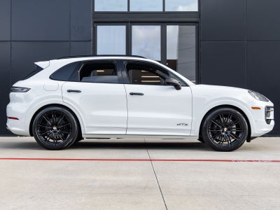 2025 Porsche Cayenne Cayenne GTS