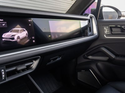 2025 Porsche Cayenne Cayenne GTS