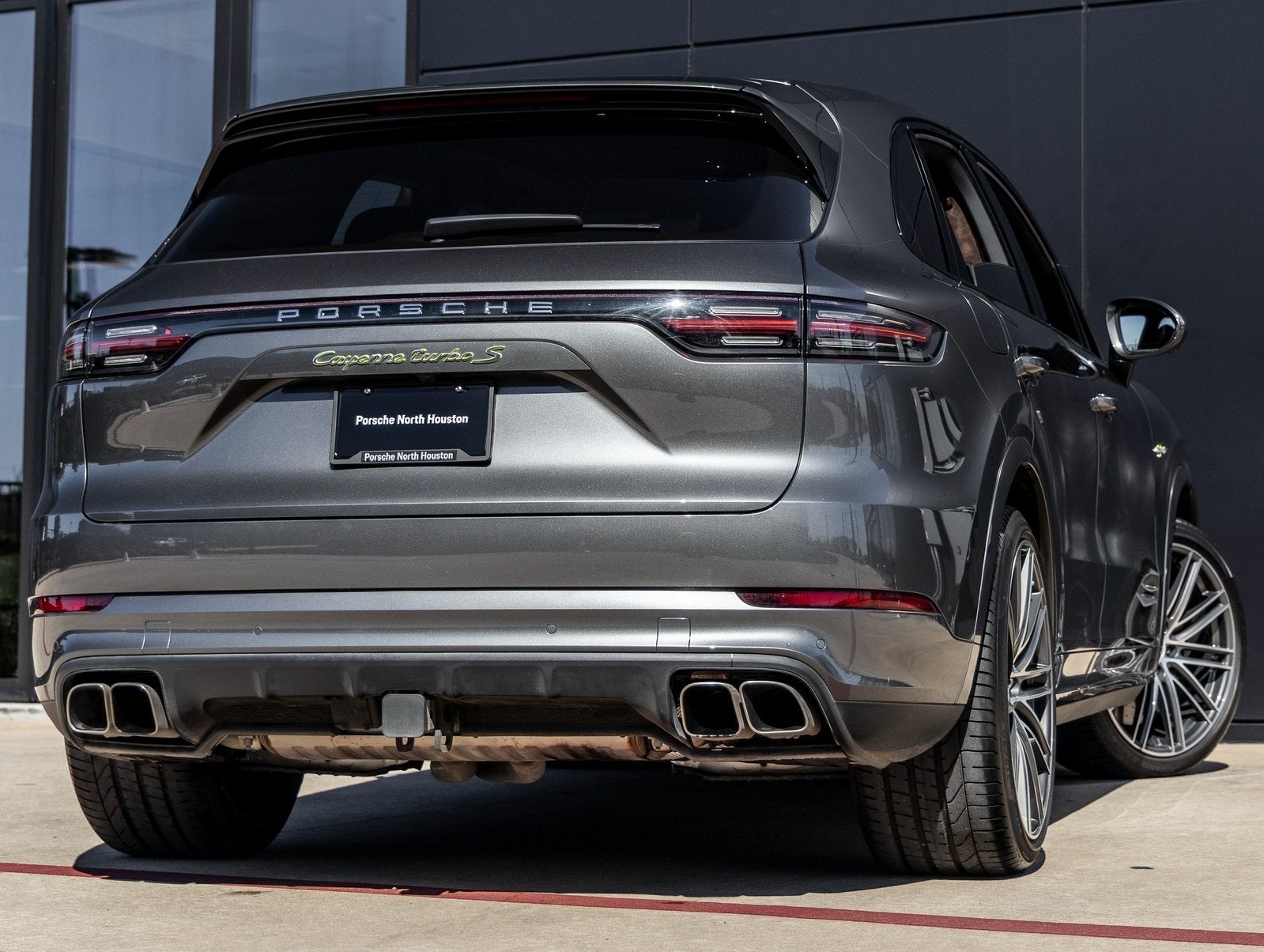 2023 Porsche Cayenne E-Hybrid Cayenne Turbo S E-Hybrid (MY23)
