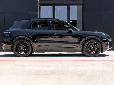 2024 Porsche Cayenne S
