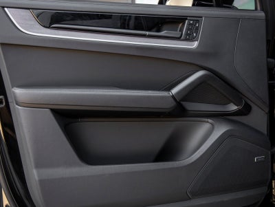 2024 Porsche Cayenne S