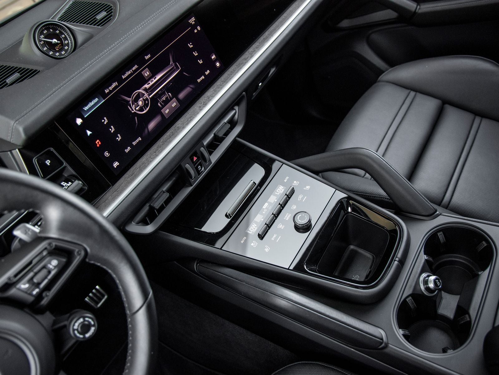 2024 Porsche Cayenne S