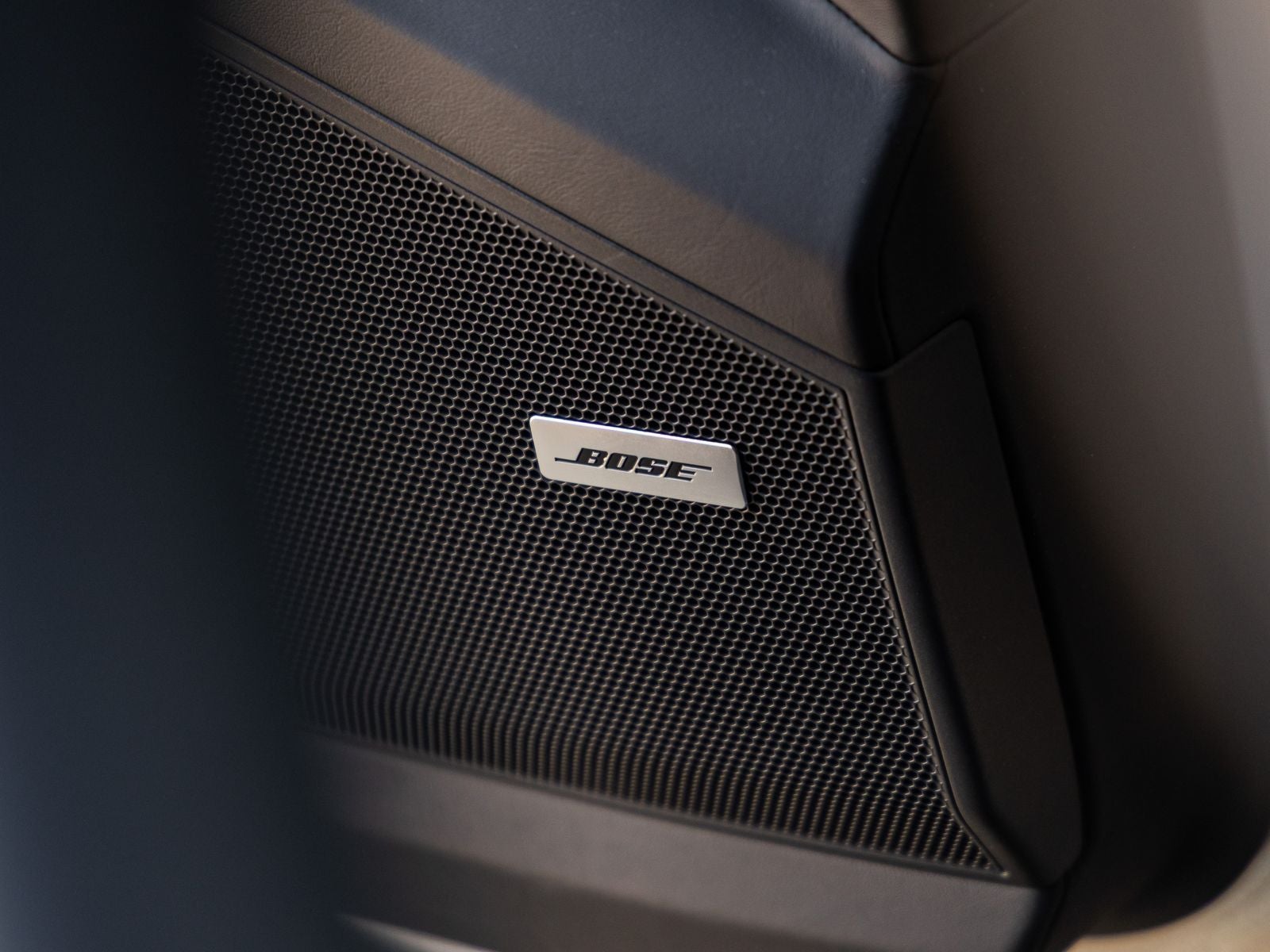 2024 Porsche Cayenne Cayenne S (MY24)