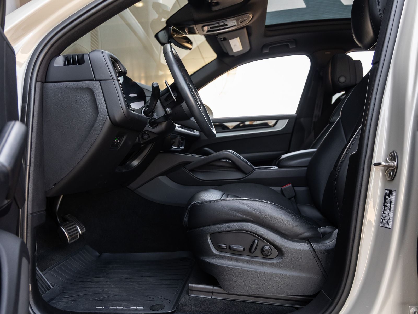 2024 Porsche Cayenne Cayenne S (MY24)