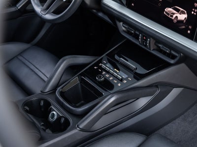 2024 Porsche Cayenne Cayenne S (MY24)