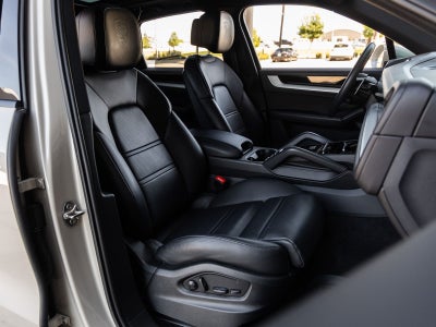 2024 Porsche Cayenne Cayenne S (MY24)