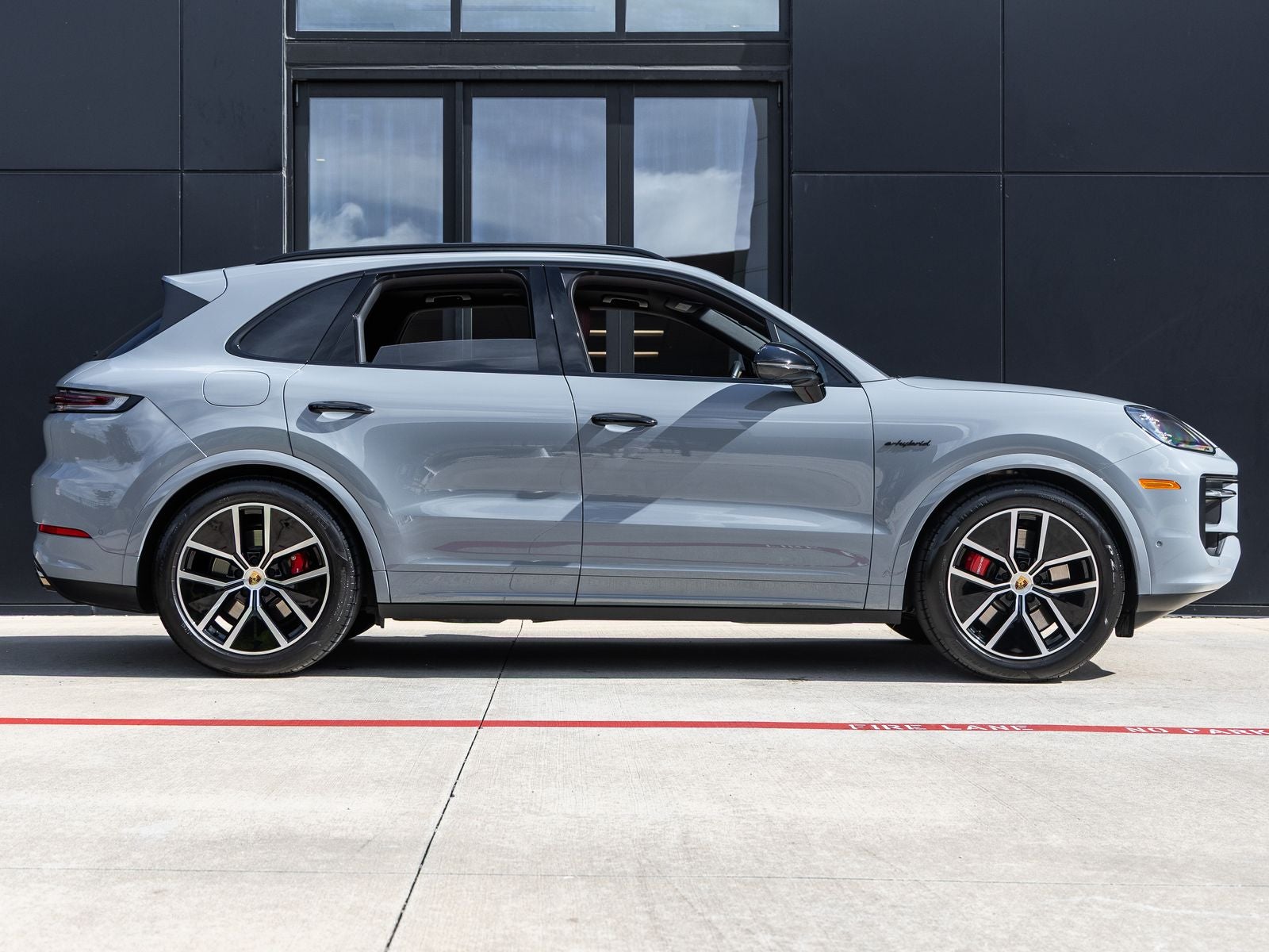2024 Porsche Cayenne Cayenne S E-Hybrid