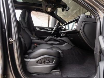 2025 Porsche Cayenne Cayenne S E-Hybrid