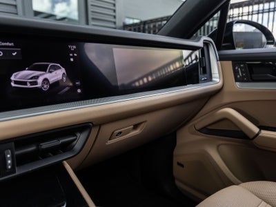 2024 Porsche Cayenne Coupe