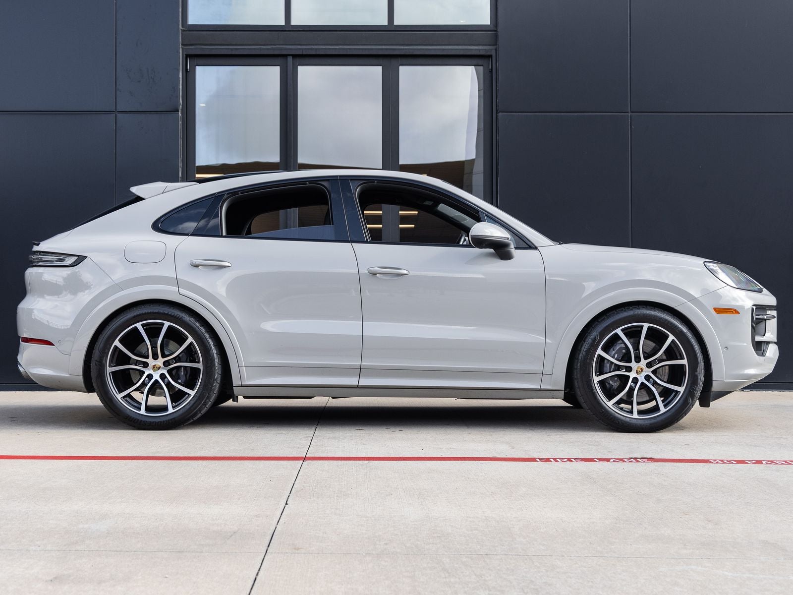 2024 Porsche Cayenne Cayenne Coupe