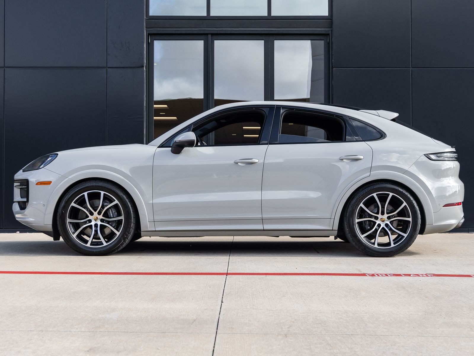 2024 Porsche Cayenne Cayenne Coupe