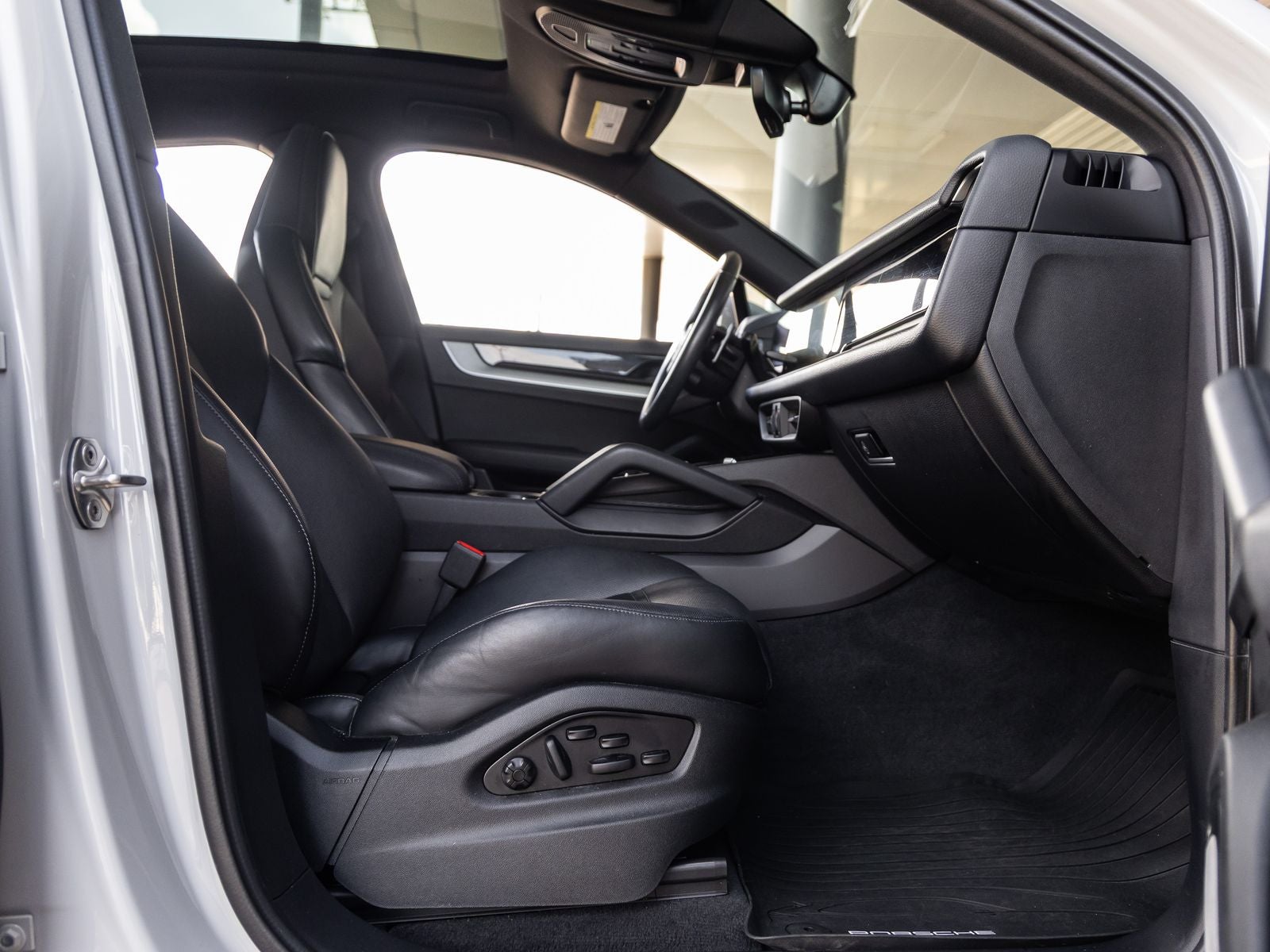 2024 Porsche Cayenne Cayenne Coupe