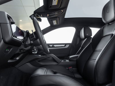 2026 Porsche Cayenne Coupe