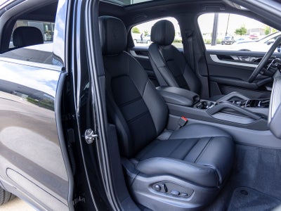 2026 Porsche Cayenne Coupe